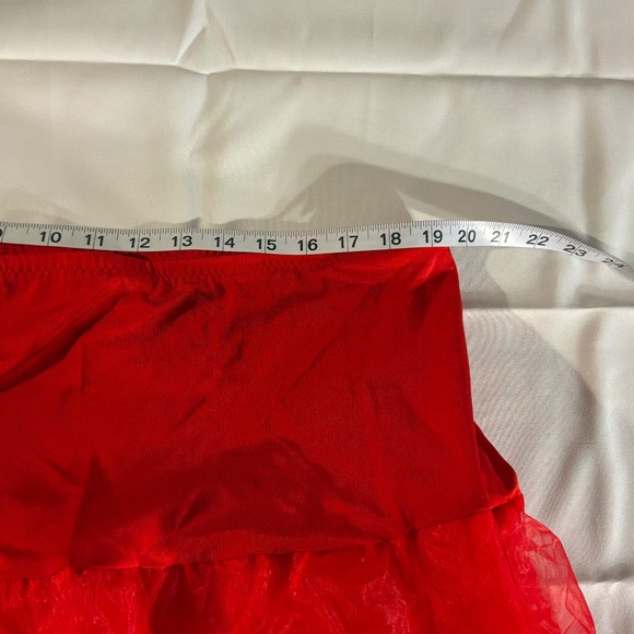Long Red maxi A-line crinoline petticoat skirt - Picture 5 of 5